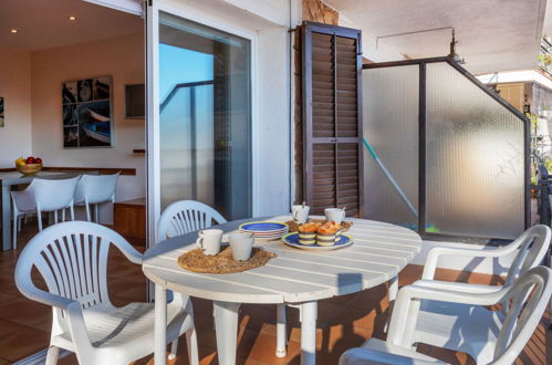 Foto 18 - Apartment mit 2 Schlafzimmern in Tossa de Mar mit terrasse und blick aufs meer