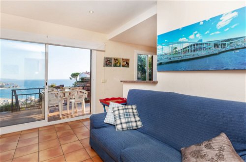Foto 9 - Apartment mit 2 Schlafzimmern in Tossa de Mar mit terrasse und blick aufs meer