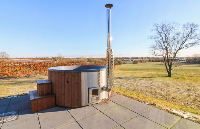 4 bedroom House in Løgumkloster with terrace and hot tub - Photo 27