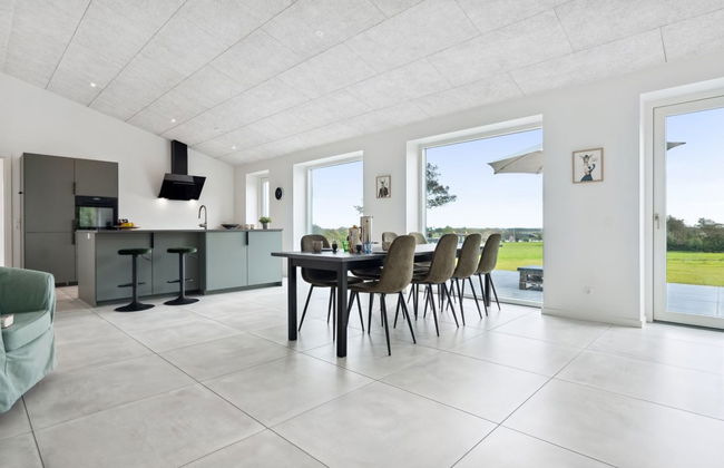 4 bedroom House in Løgumkloster with terrace and hot tub - Photo 17
