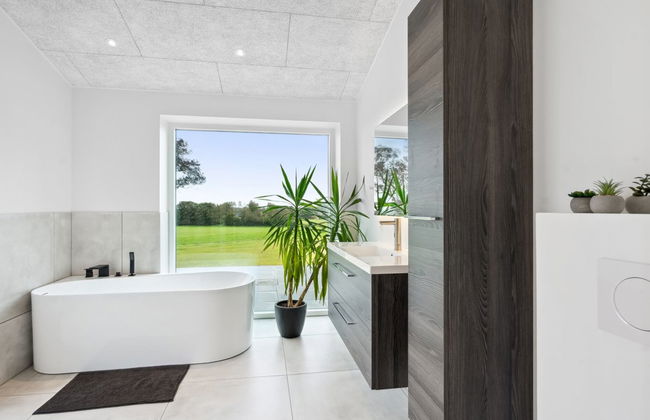 4 bedroom House in Løgumkloster with terrace and hot tub - Photo 24