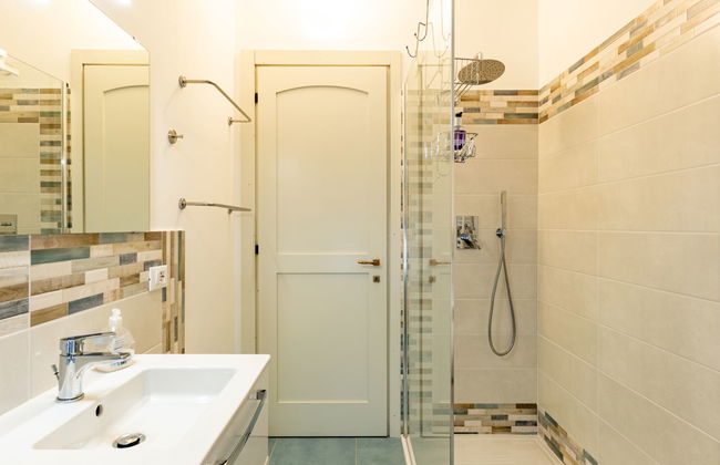 4 bedroom Apartment in Lierna with swimming pool - Photo 22