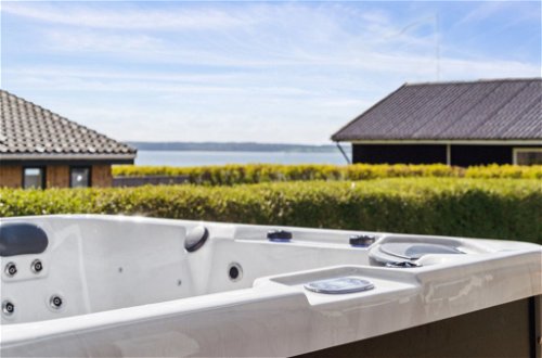 Photo 2 - Maison de 3 chambres à Juelsminde avec terrasse et bain à remous