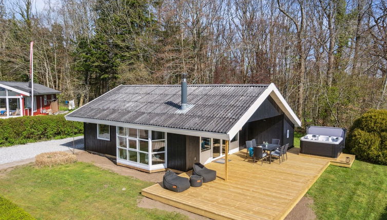 Foto 1 - Casa de 3 quartos em Juelsminde com terraço e banheira de hidromassagem