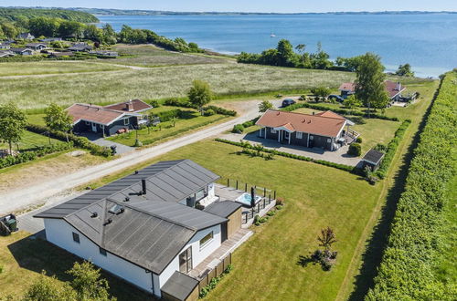 Foto 1 - Casa de 3 quartos em Rønde com terraço e sauna