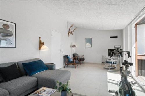 Foto 10 - Casa de 3 habitaciones en Rønde con terraza y sauna