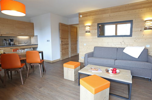 Foto 30 - Appartamento con 1 camera da letto a Les Belleville con piscina e vista sulle montagne