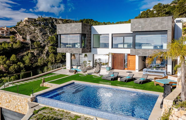 Casa de 6 quartos em Jávea com piscina privada e jardim - Foto 1