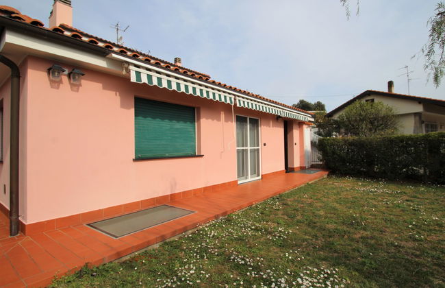 5 bedroom House in Boissano with private pool and garden - Photo 33