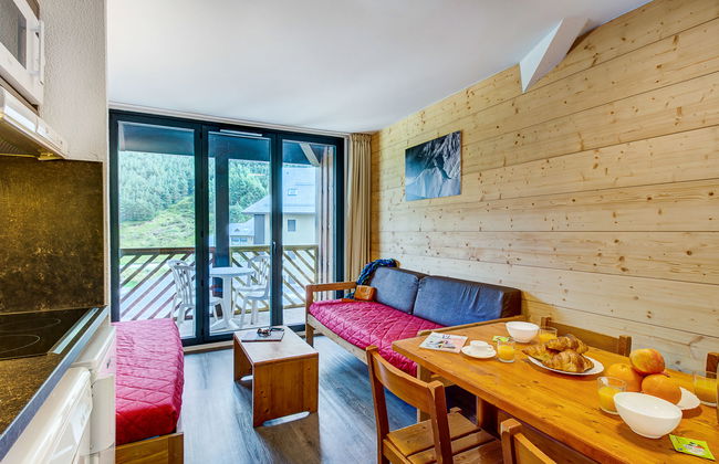 Apartamento de 4 quartos em Germ com piscina - Foto 7
