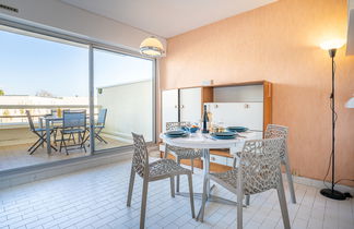 Photo 3 - Appartement de 1 chambre à Le Grau-du-Roi avec terrasse et vues à la mer