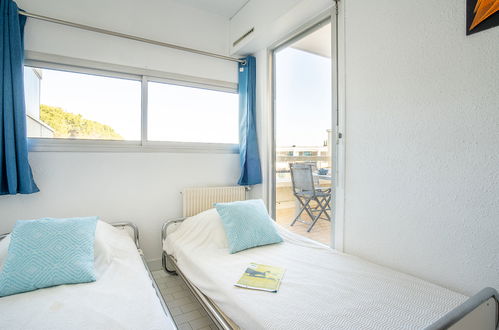 Foto 13 - Appartamento con 1 camera da letto a Le Grau-du-Roi con terrazza e vista mare