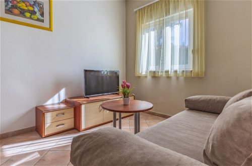 Photo 4 - 1 bedroom Apartment in Medulin with swimming pool and garden