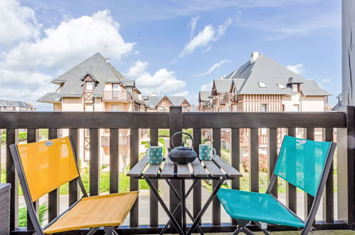 Foto 1 - Apartamento de 1 habitación en Cabourg con vistas al mar