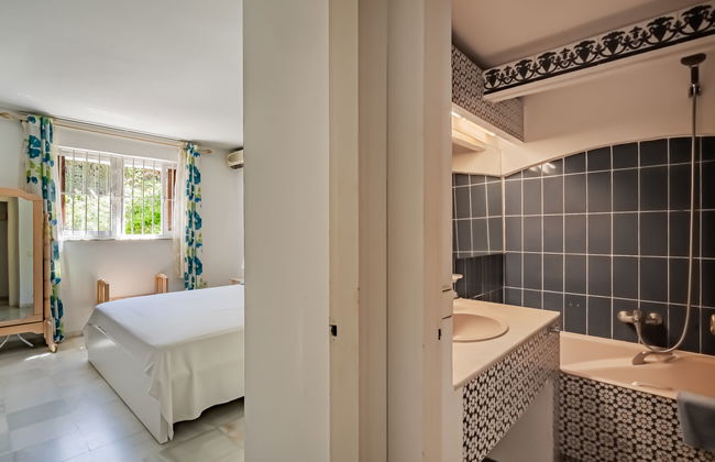 Apartamento de 2 quartos em Marbella com piscina e terraço - Foto 9