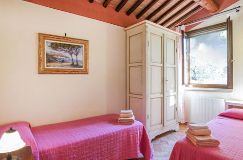 Photo 15 - 2 bedroom House in Riparbella with private pool and garden