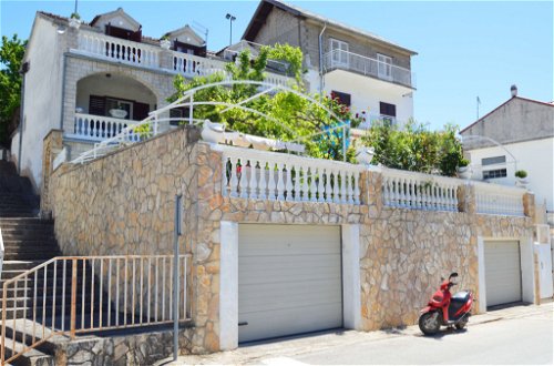 Foto 15 - Appartamento con 2 camere da letto a Sebenico con terrazza e vista mare