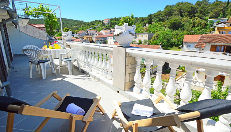 Photo 1 - Appartement de 2 chambres à Sibenik avec terrasse et vues à la mer