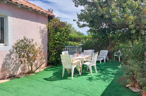 Photo 35 - Maison de 3 chambres à Solliès-Pont avec piscine privée et jardin