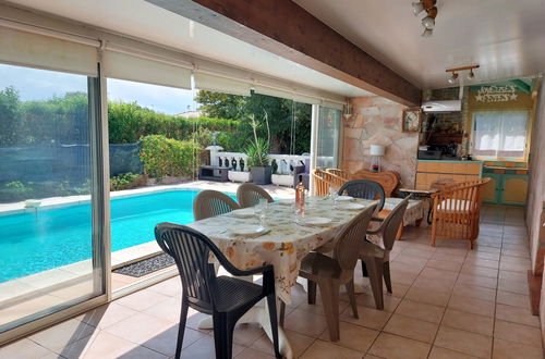 Photo 8 - Maison de 3 chambres à Solliès-Pont avec piscine privée et jardin