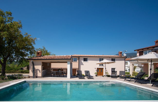 Casa de 7 quartos em Kršan com piscina privada e jardim - Foto 45