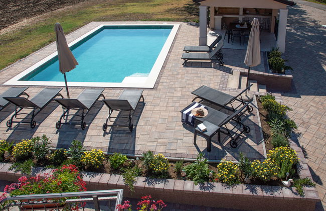 Casa de 7 quartos em Kršan com piscina privada e jardim - Foto 3