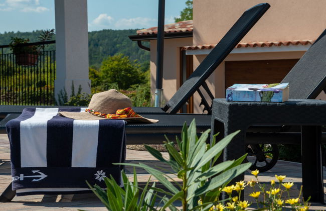 Casa de 7 quartos em Kršan com piscina privada e jardim - Foto 7