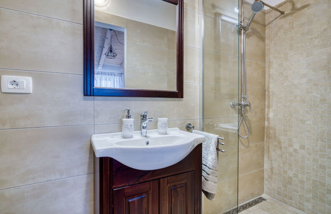 Casa de 7 quartos em Kršan com piscina privada e jardim - Foto 31
