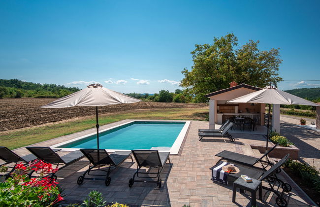 Casa de 7 quartos em Kršan com piscina privada e jardim - Foto 14