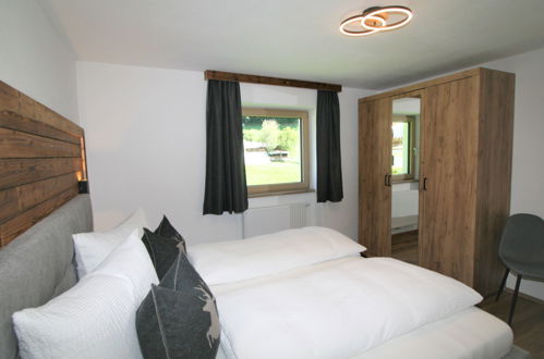 Foto 15 - Appartamento con 7 camere da letto a Ramsau im Zillertal con terrazza e vista sulle montagne