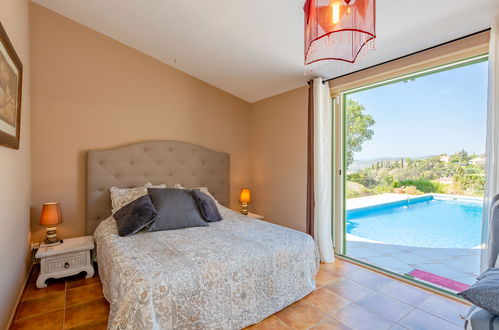 Foto 5 - Casa con 3 camere da letto a Saint-Raphaël con piscina privata e terrazza