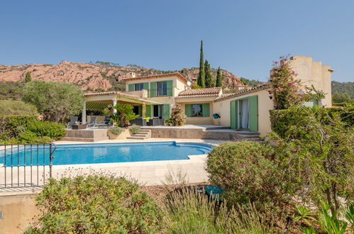 Photo 28 - Maison de 3 chambres à Saint-Raphaël avec piscine privée et jardin