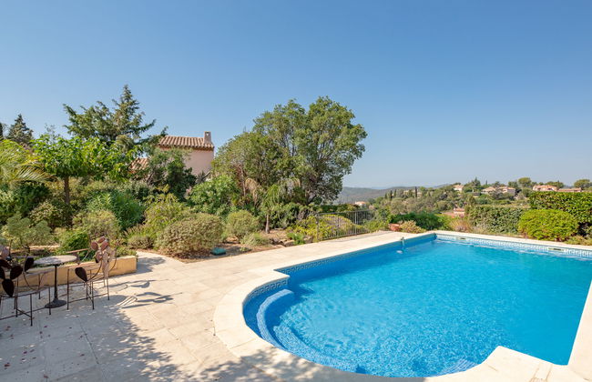 4 bedroom House in Saint-Raphaël with private pool and garden - Photo 26