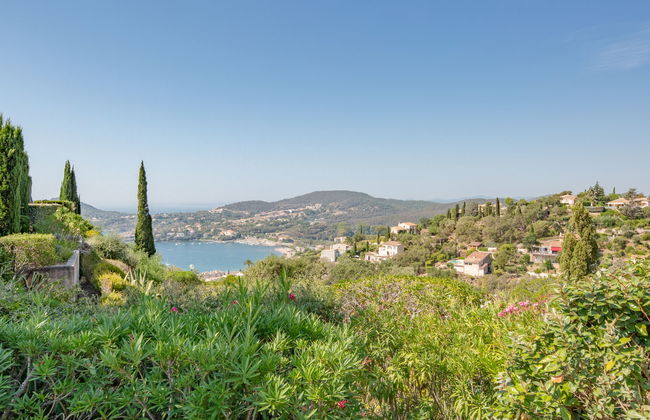 4 bedroom House in Saint-Raphaël with private pool and garden - Photo 30