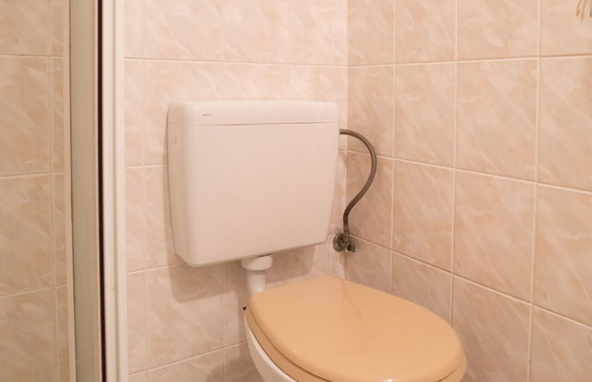 Casa de 5 quartos em Vlkov com piscina privada e jardim - Foto 38
