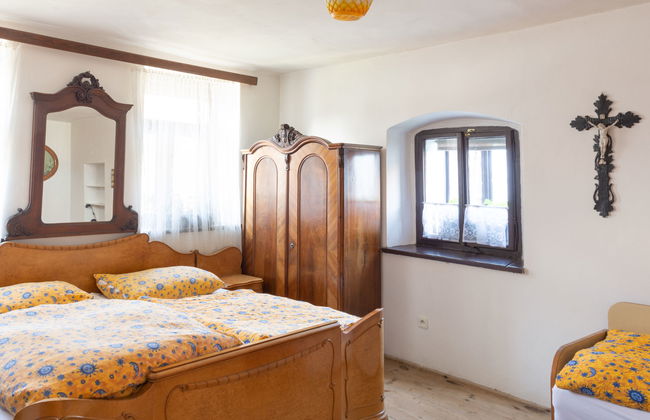 Casa de 5 quartos em Vlkov com piscina privada e jardim - Foto 3