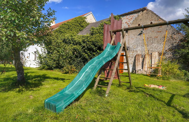 Casa de 5 quartos em Vlkov com piscina privada e jardim - Foto 52