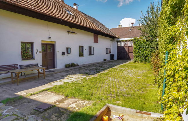 Casa de 5 quartos em Vlkov com piscina privada e jardim - Foto 10