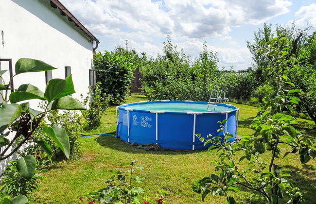 Casa de 5 quartos em Vlkov com piscina privada e jardim - Foto 9