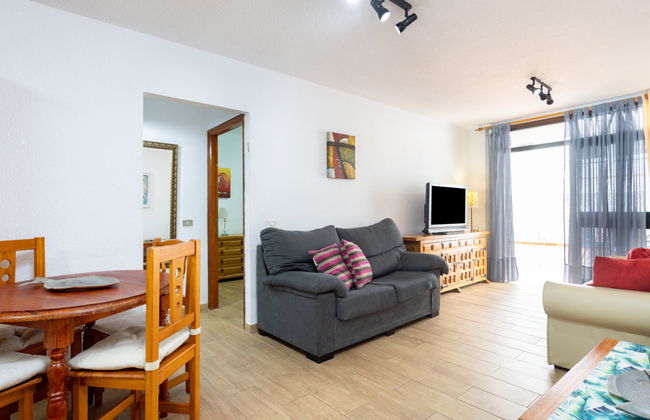 2 bedroom Apartment in Arona with swimming pool and terrace - Photo 7