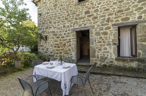 Photo 38 - Maison de 5 chambres à Cortona avec piscine privée et jardin