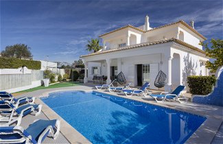 Photo 1 - 6 bedroom House in Albufeira with private pool and sea view