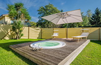 Photo 3 - Maison de 2 chambres à Massarosa avec jardin et bain à remous