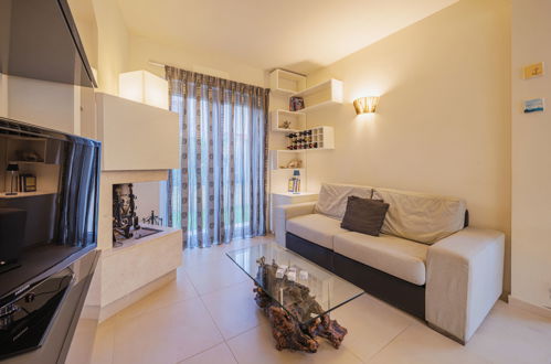 Foto 6 - Haus mit 2 Schlafzimmern in Massarosa mit garten und whirlpool