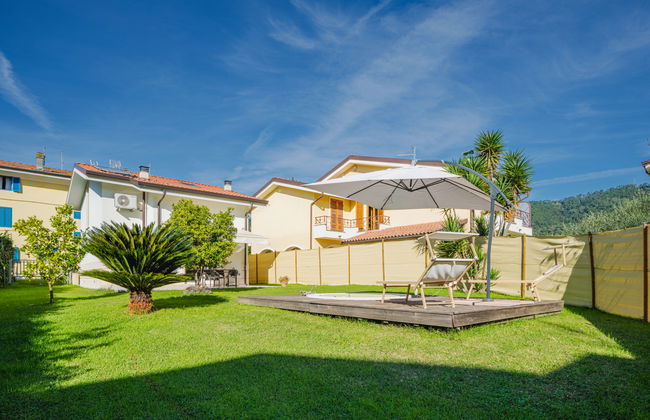 Casa de 3 quartos em Massarosa com jardim e banheira de hidromassagem - Foto 35
