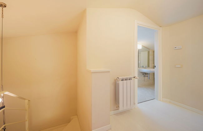 Casa de 3 quartos em Massarosa com jardim e banheira de hidromassagem - Foto 21