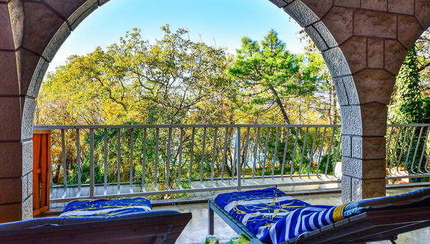 Apartment mit 4 Schlafzimmern in Omišalj mit garten und terrasse - Foto 5