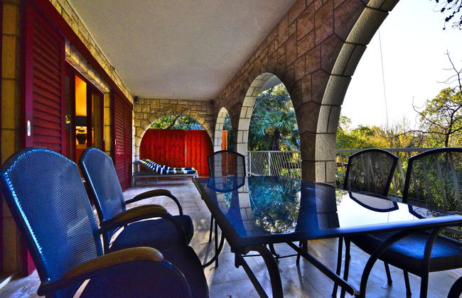 Apartamento de 4 quartos em Omišalj com jardim e terraço - Foto 1