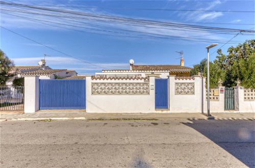 Foto 23 - Casa de 2 habitaciones en Castelló d'Empúries con terraza y vistas al mar