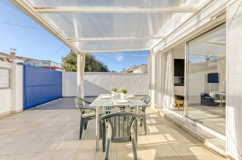 Photo 20 - Maison de 2 chambres à Castelló d'Empúries avec jardin et terrasse